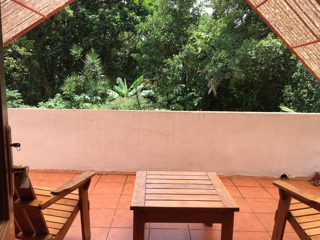 Chalet Nicholas Bed & Breakfast Nuevo Arenal Exterior foto